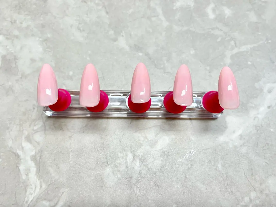 ネイル ワンカラーネイル Luxy YUKIのネイルデザイン