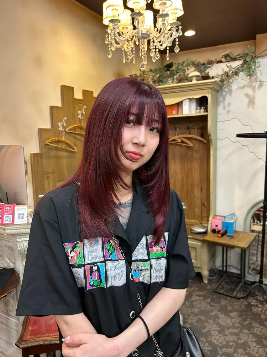 ロング カラー ブリーチ 透明感カラー ダブルカラー ブリーチなしカラー レッドカラー abilita MIYUのヘアスタイル