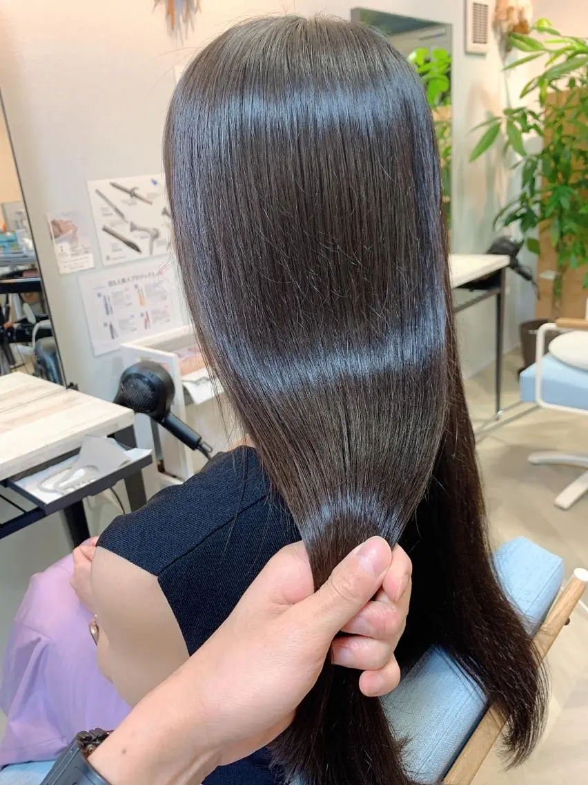 カット✂️&縮毛矯正&1stepトリートメント✨ロング全頭の場合+1100円の写真