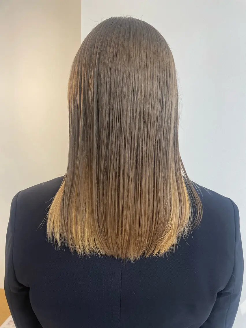 ロング カラー ブリーチ インナーカラー ヘアカラー 福田千尋/インナー カラー/縮毛矯正のヘアスタイル