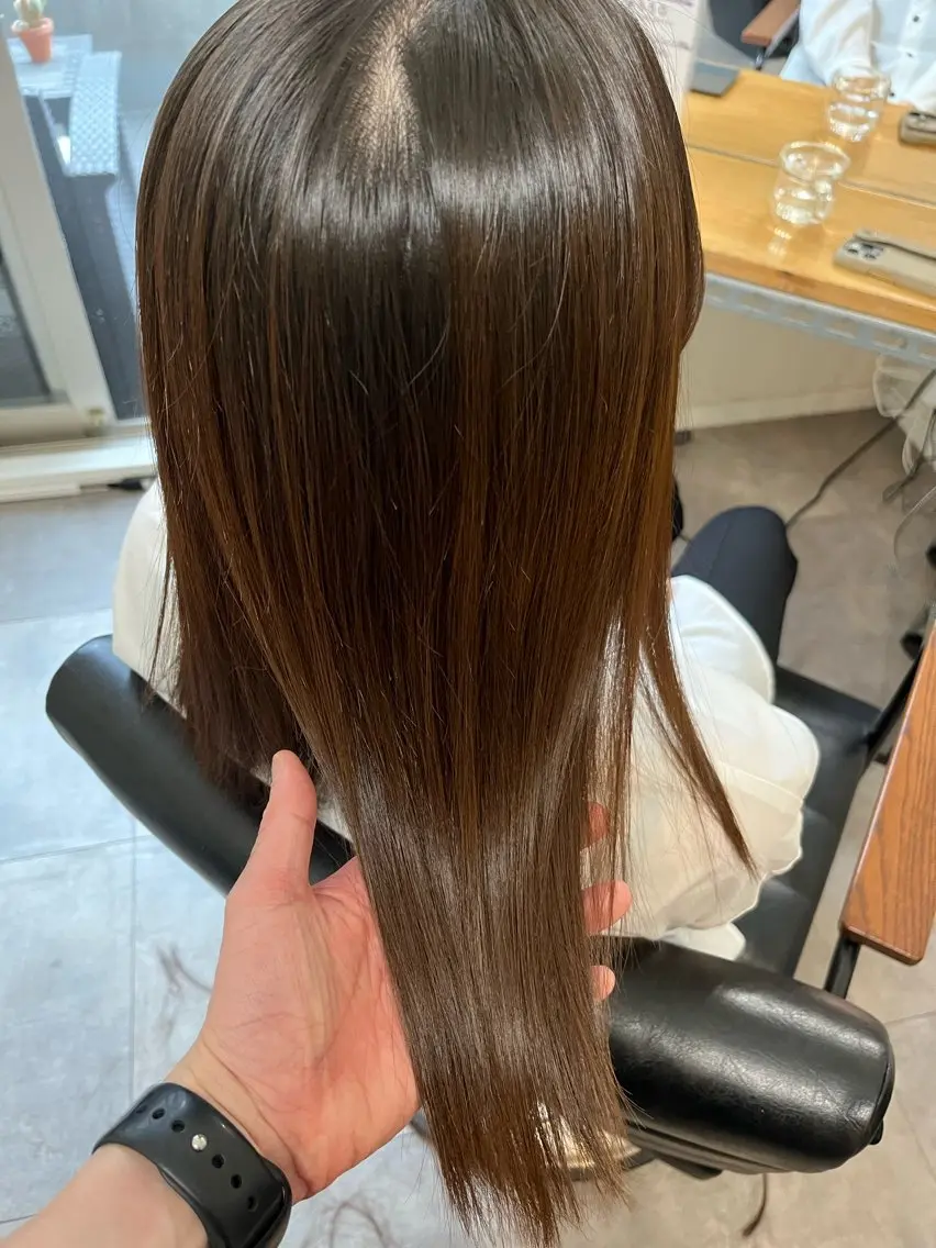 セミロング トリートメント OFF YUYAのヘアスタイル
