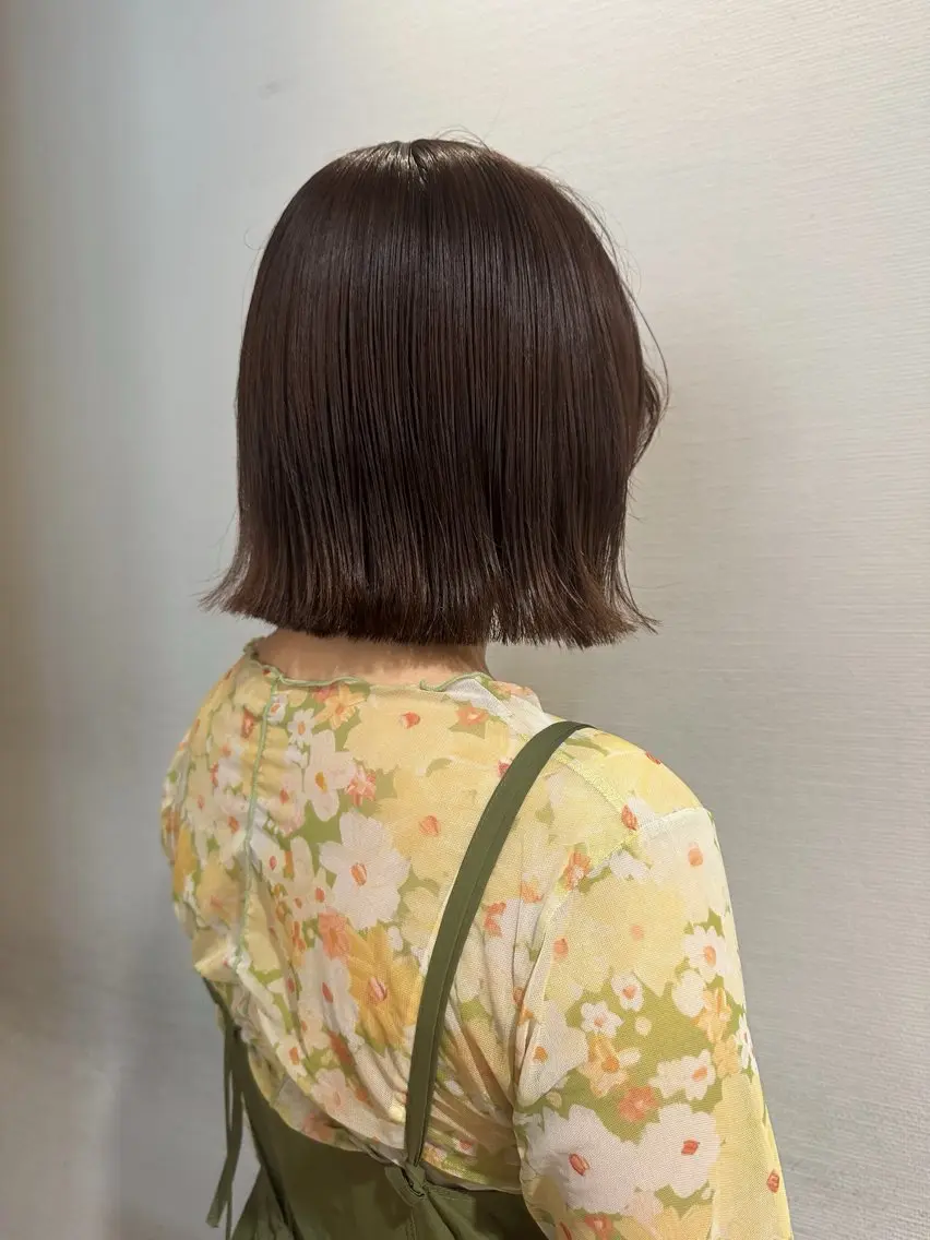 ミディアム カラー カット ヘアカラー トリートメント 塩澤 榛奈のヘアスタイル