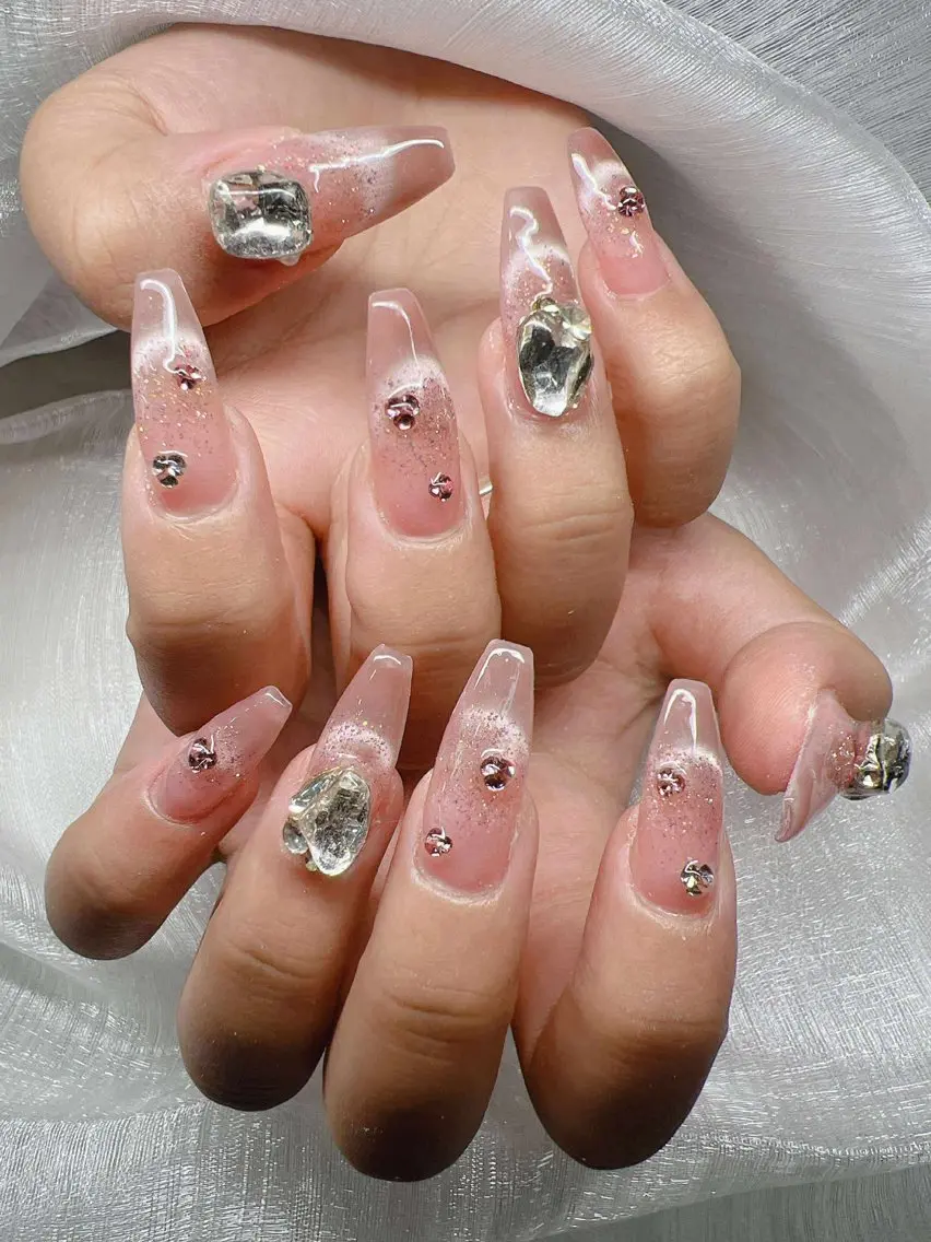 ネイル 長さ出し グラデーション 卒業式 キラキラネイル マグネットネイル ハンドネイル Lee Nailsのネイルデザイン