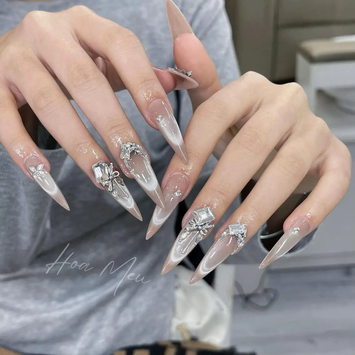 ネイル 韓国ネイル マグネットネイル 持ち込み ハンドネイル Dyo Nail_Royalのネイルデザイン