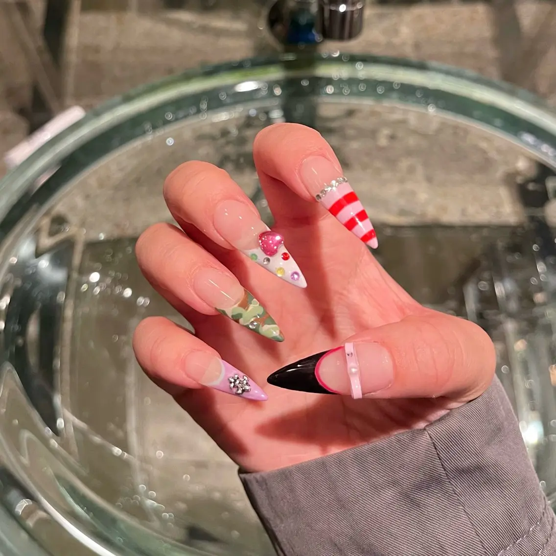 ロング ハンドネイル Yuka ネイリストのネイルデザイン