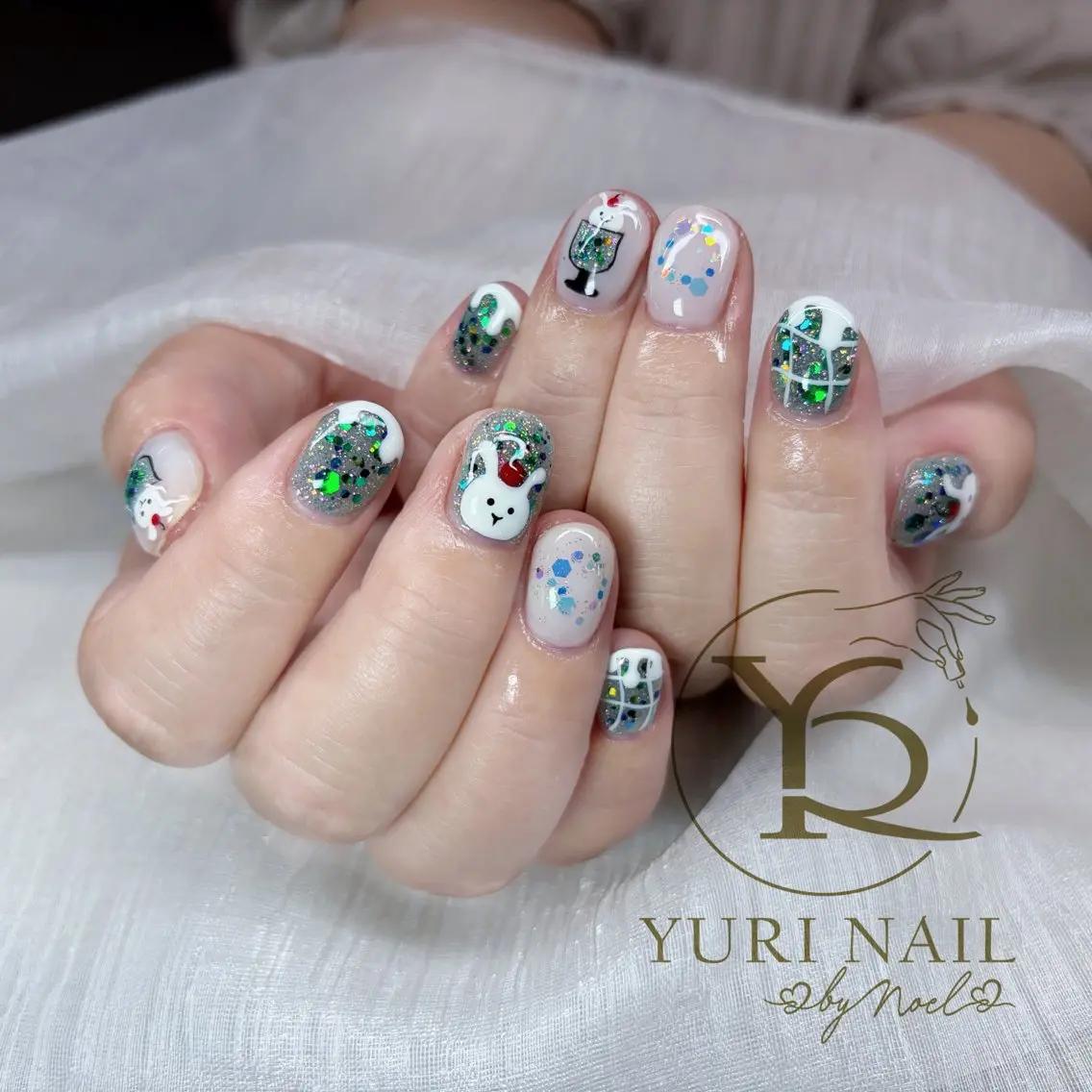 ネイル ハンドネイル フットネイル ハンドケア YURI Nail NARITAのネイルデザイン