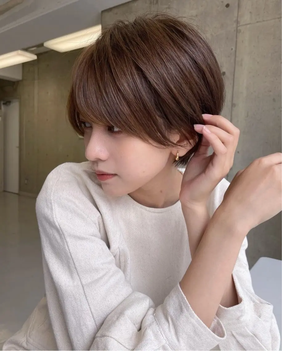 ショート ショートボブ 韓国風カラー ボブ くびれヘア エギョモリ ボブ/顔周りカット /縮毛矯正/鈴木隆太のヘアスタイル
