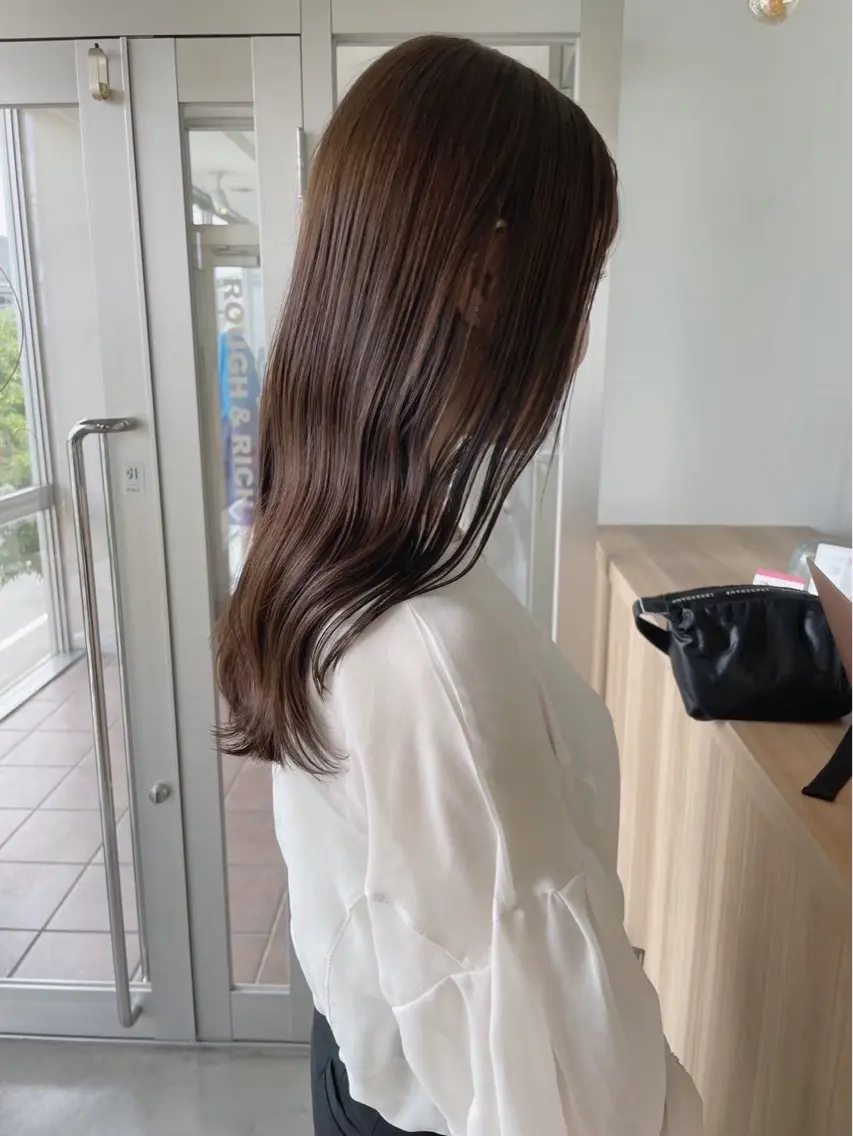 カラー 髪質改善が得意✨ 榎本亜衣のヘアスタイル