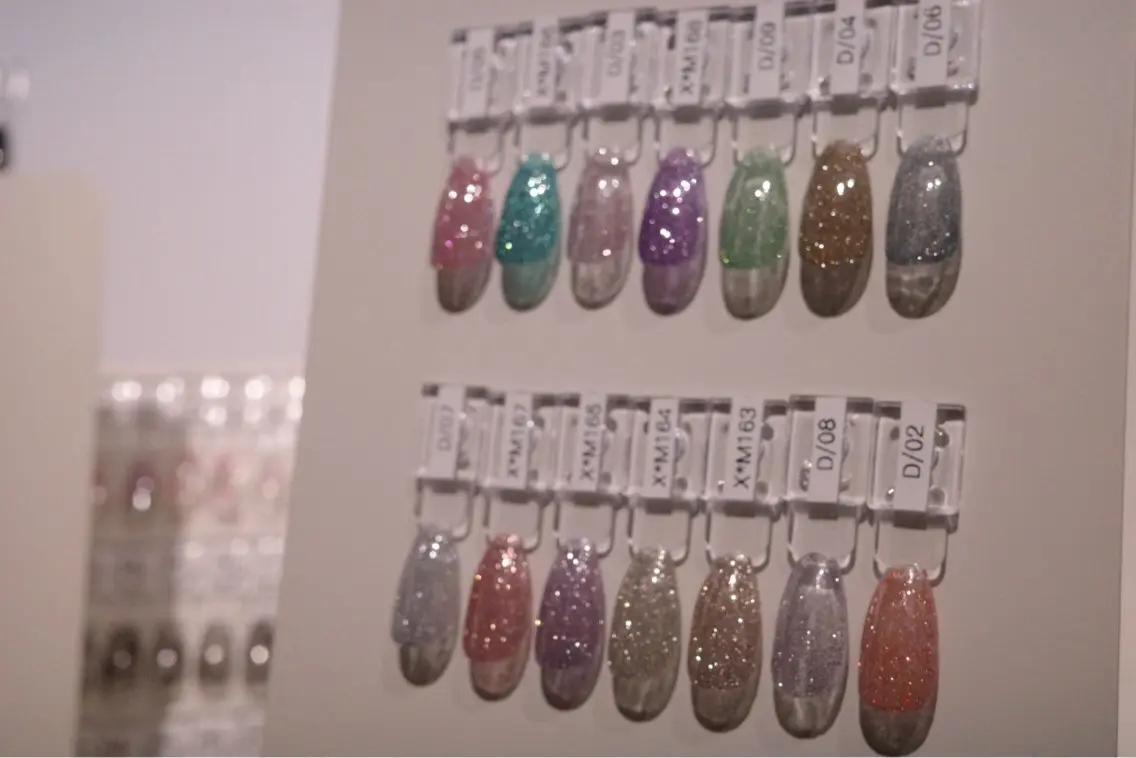 ダイヤモンドフラッシュ💎（オフ無し甘皮ケア込み）15色からお選び頂けます♪の写真