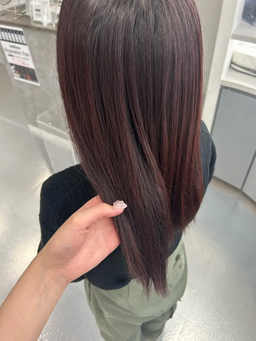 セミロング カラー ボルドーカラー パープルカラー ヘアカラー あやめ🪽 オリーブ/ハイトーンのヘアスタイル