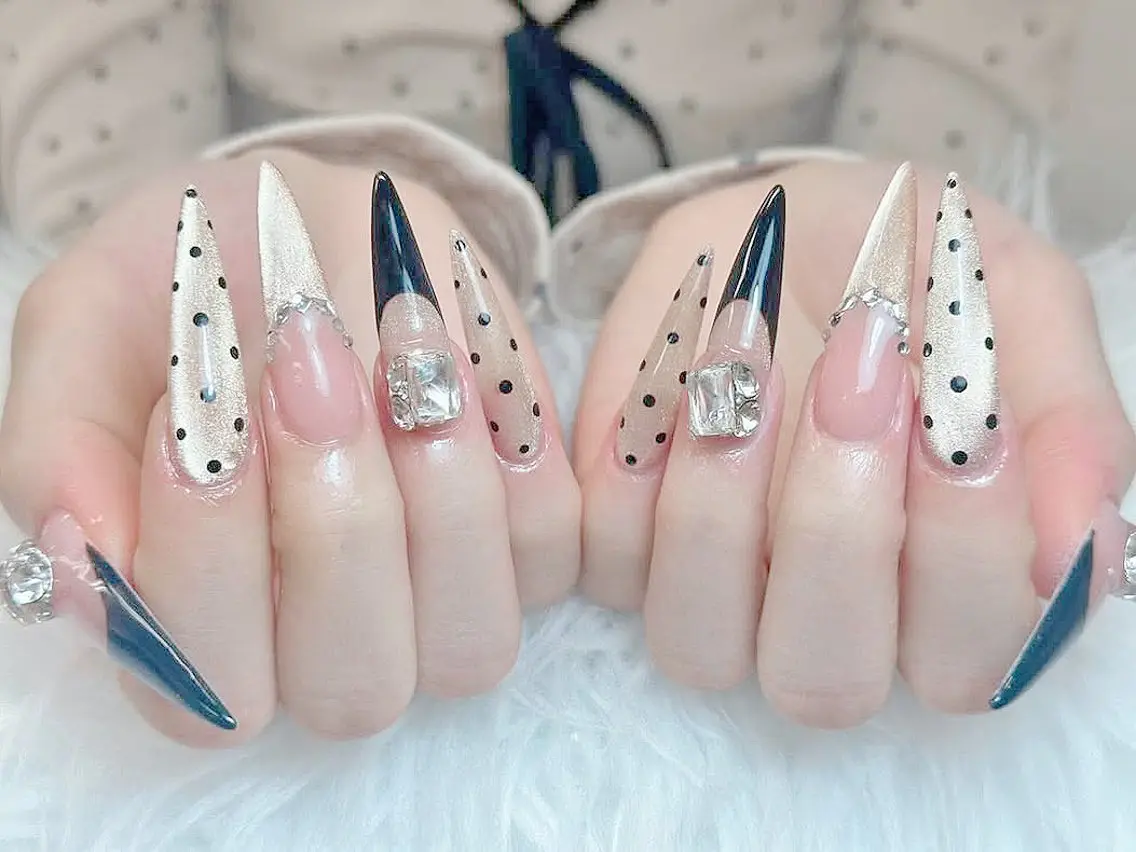 ネイル チークネイル 長さ出し フレンチネイル ジェルネイル ガーリー Sora  Nail Studioのネイルデザイン