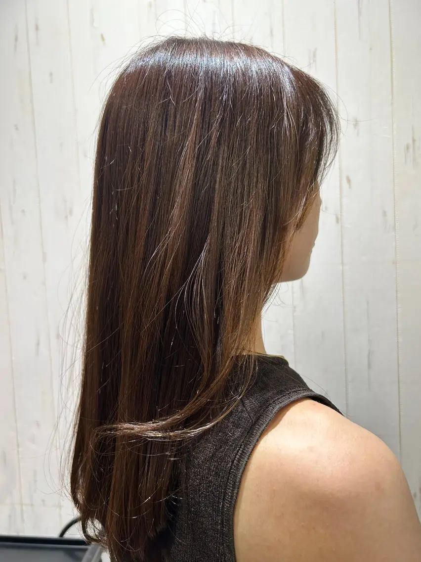 セミロング カラー ヘアカラー 赤池 竜珠のヘアスタイル
