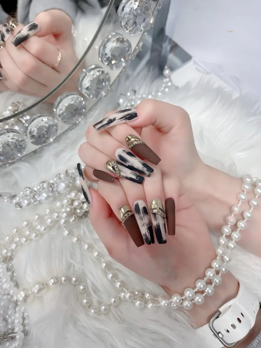 ネイル オーロラネイル チークネイル 桜ネイル クリアネイル ドット ハンドネイル Rin Nail Shinokuboのネイルデザイン