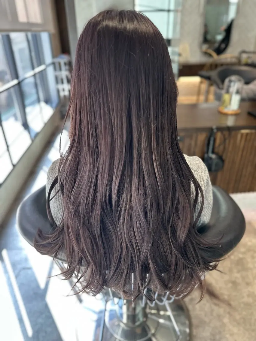 ロング カット ヘアカラー yoshi (菅沼義晴)のヘアスタイル