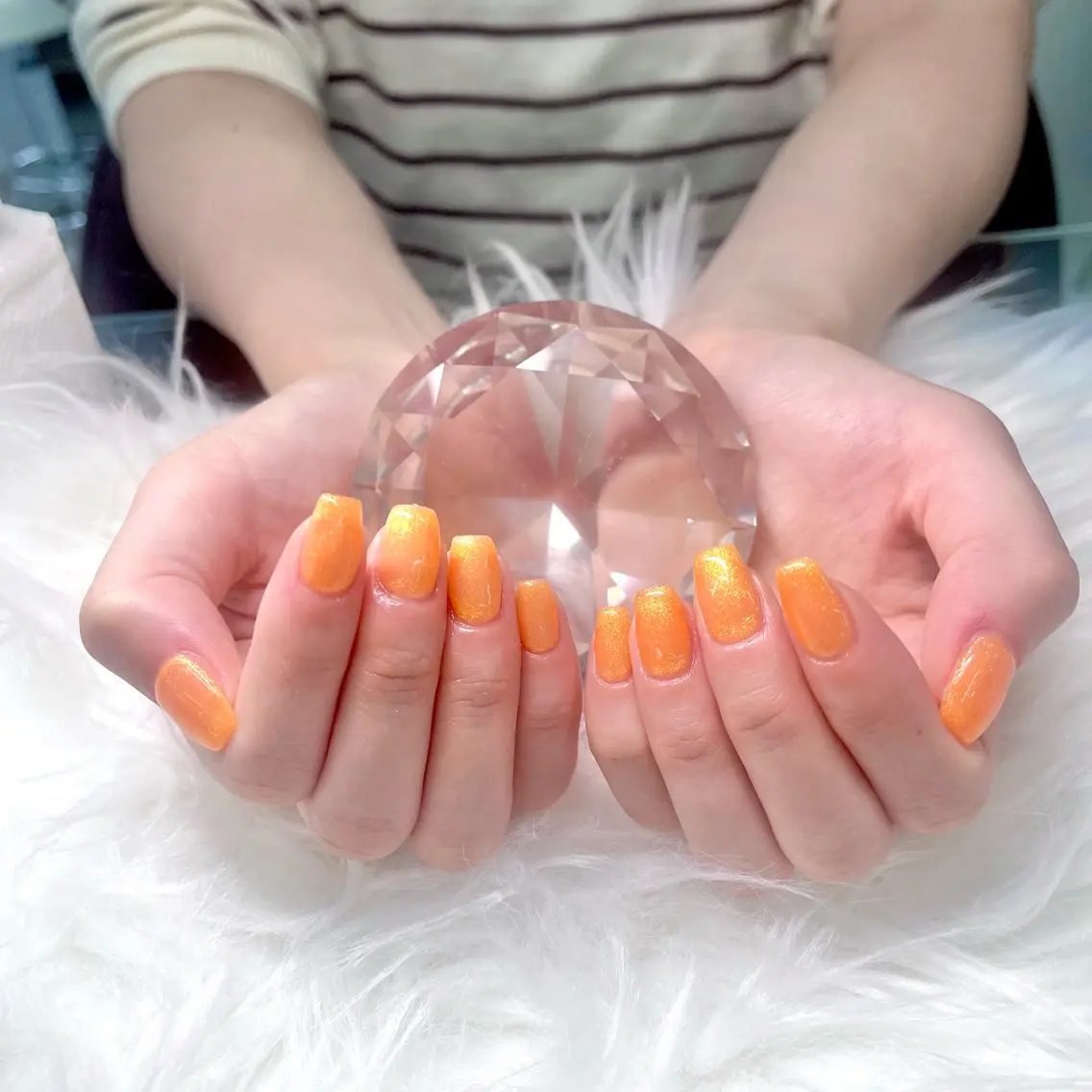 ネイル オレンジ feminine nailのネイルデザイン