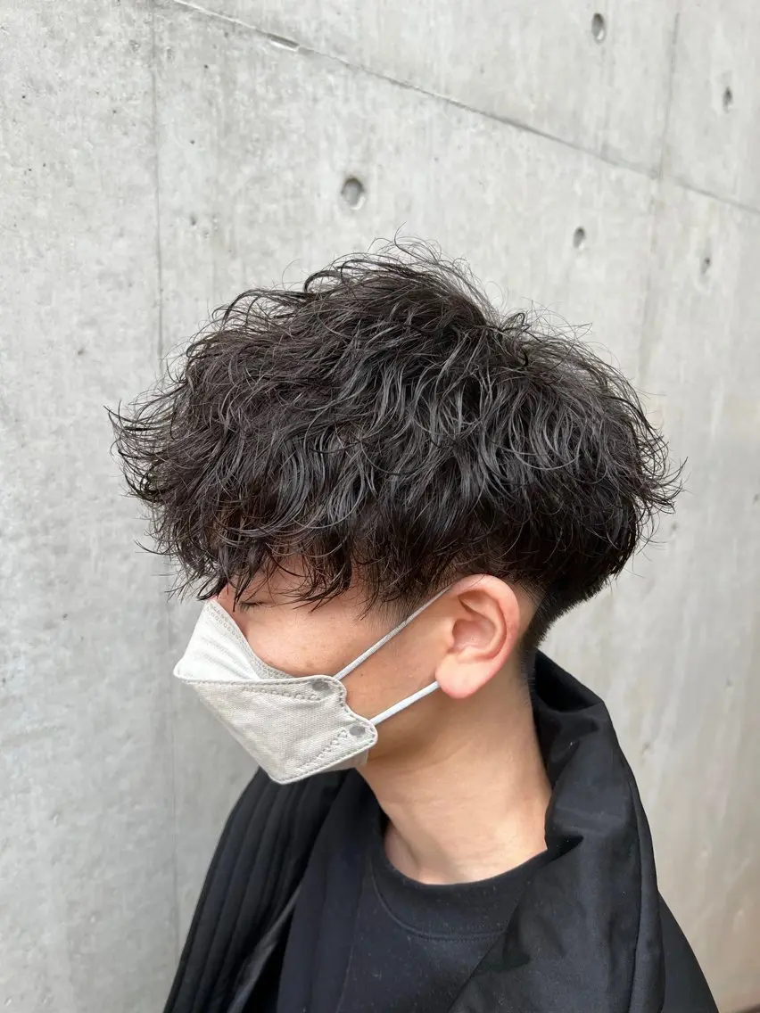 ショート パーマ メンズ カット パーマ 梅田茶屋町メンズ 専門美容師 山元一平のヘアスタイル