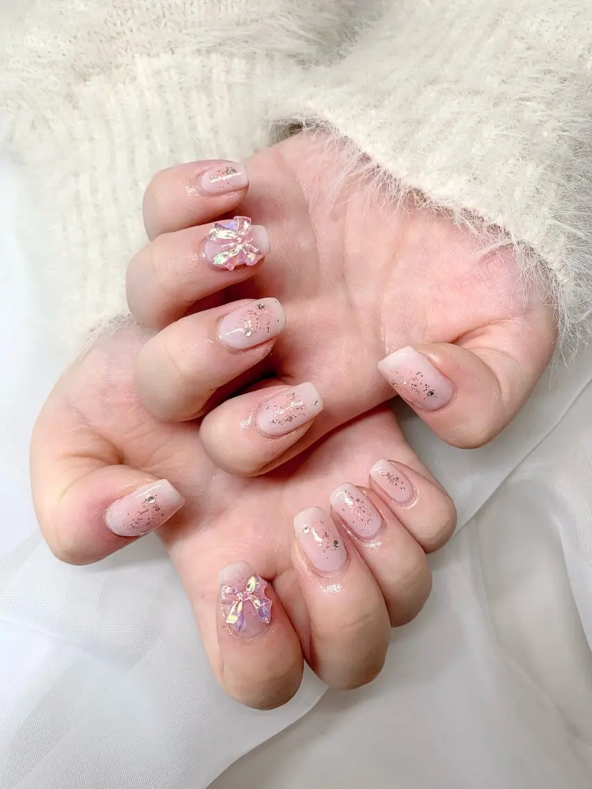 ネイル リボン Lucid Fleur Amiのネイルデザイン