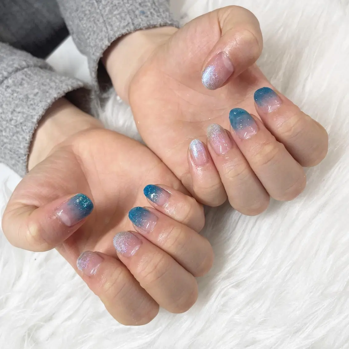 セミロング see love gritterのネイルデザイン