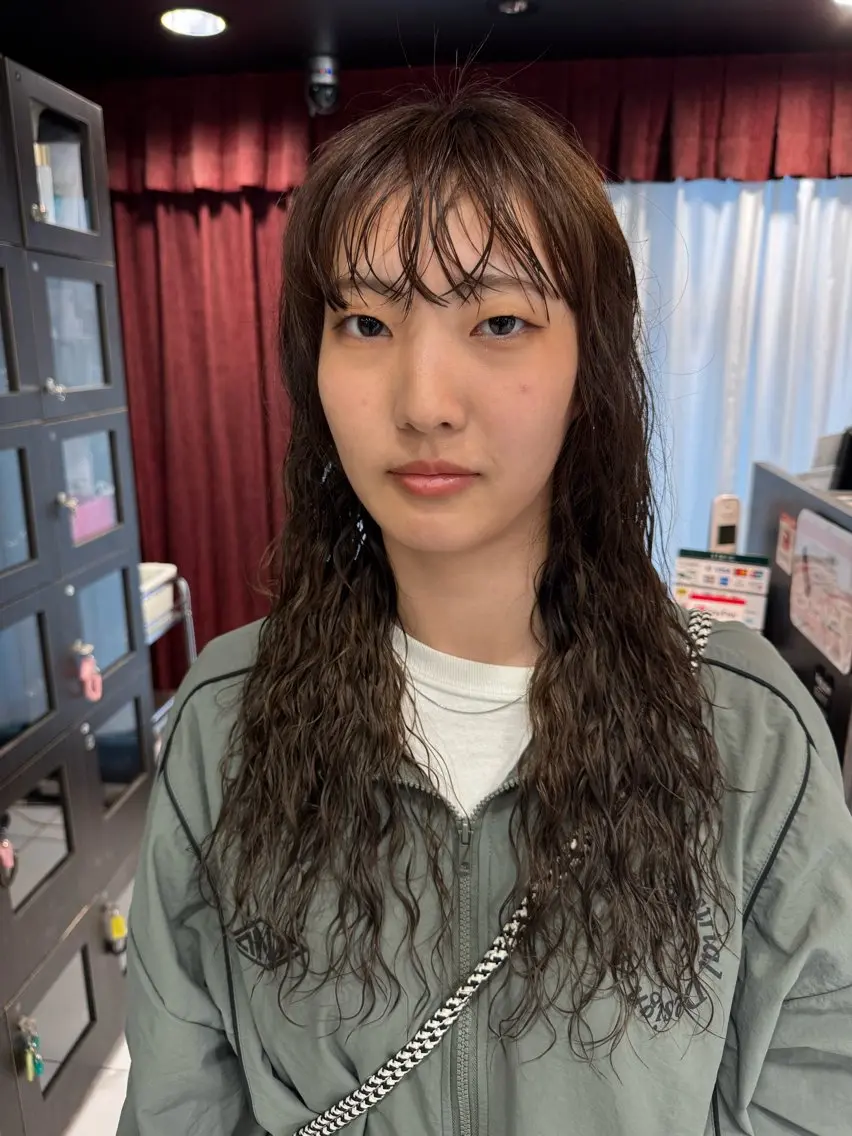 ロング パーマ ᴘʀɪᴢᴇ 🌜 ᴀɴʀɪ 🌜のヘアスタイル