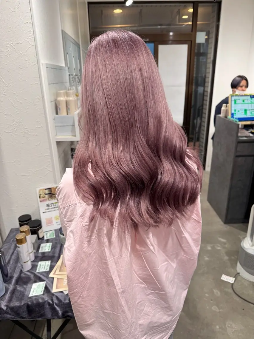 ロング カラー ハイトーン/レイヤー /艶カラー🎀のヘアスタイル