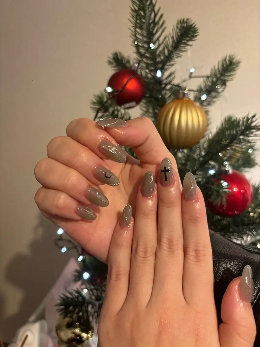 ネイル アートネイル グラデーション キラキラネイル ニュアンスネイル オフィスネイル Jenn Nail Salonのネイルデザイン