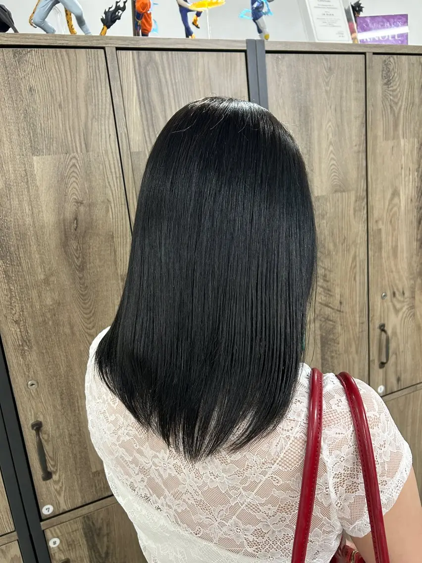ロング カズキ🌼曲がる 縮毛矯正のヘアスタイル
