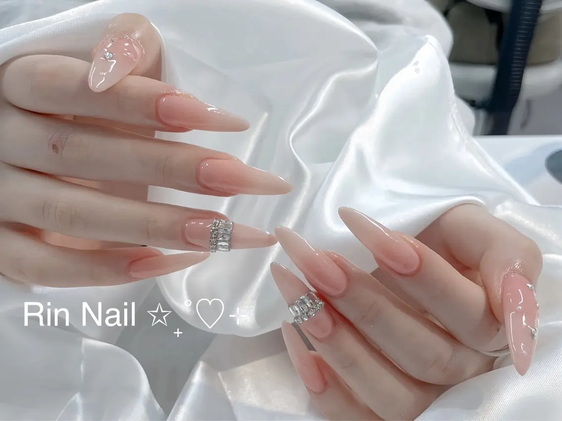 ネイル チークネイル フラッシュネイル フラワーネイル フットネイル ジェルネイル ハンドネイル Rin Nail Shinokuboのネイルデザイン