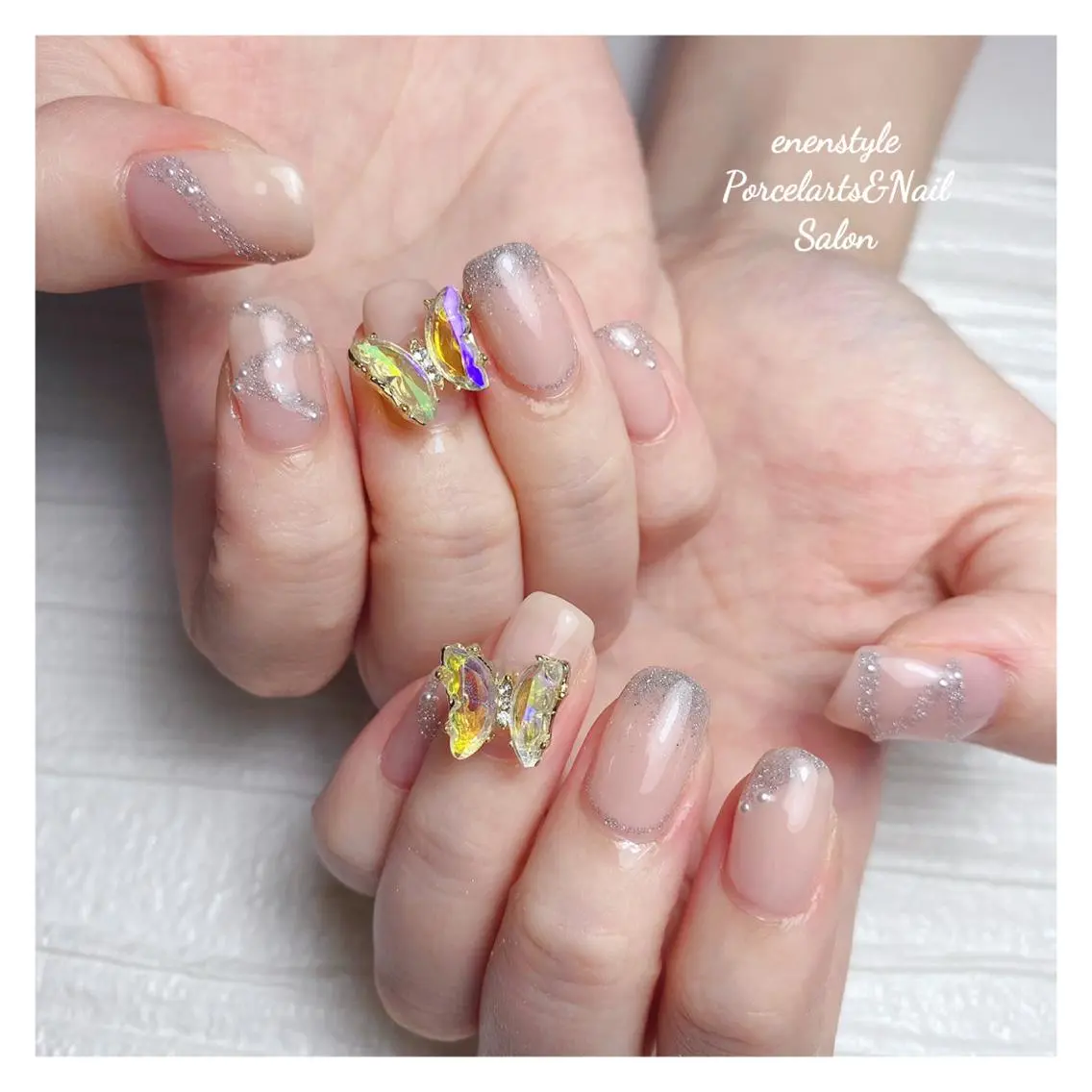 ミディアム ネイル 🐾enen style 🐾のネイルデザイン
