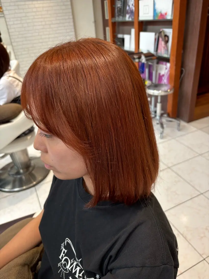 カラー 篠田 綾乃のヘアスタイル