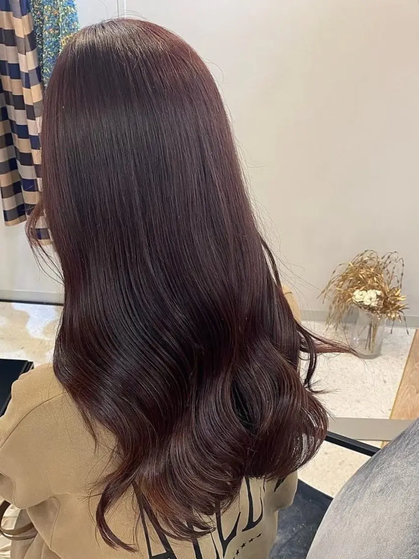 カラー 江坂 misaki のヘアスタイル