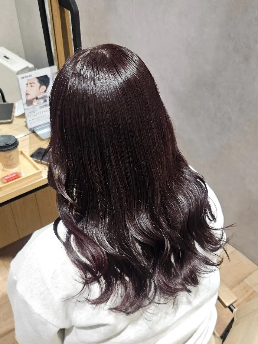 ロング カット ヘアカラー トリートメント Miuri/ミユリ 柔らかい雰囲気ヘアのヘアスタイル