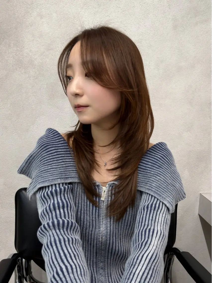 ロング ✨レイヤー・ブリーチ なしダブル特化✨のヘアスタイル
