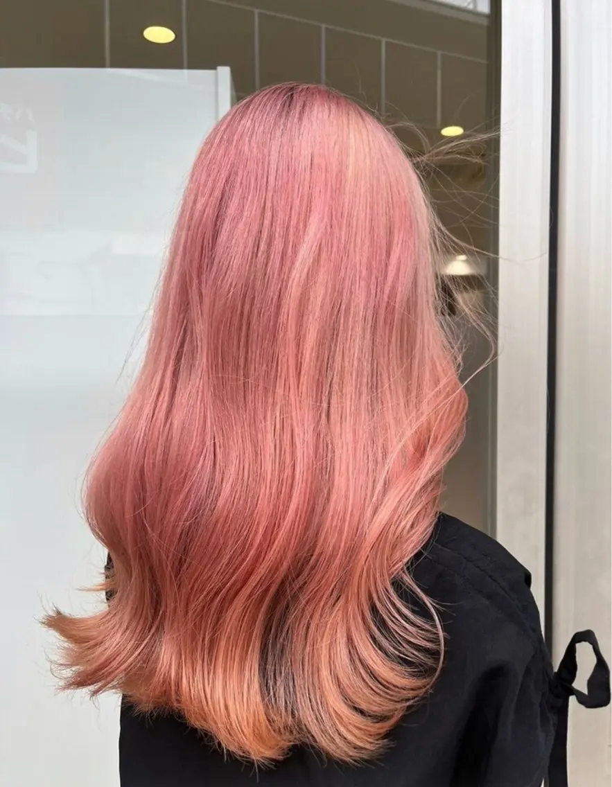 セミロング カラー オレンジ ピンクカラー 【メンズパーマ✨️ 髪質改善矯正】岩城のヘアスタイル
