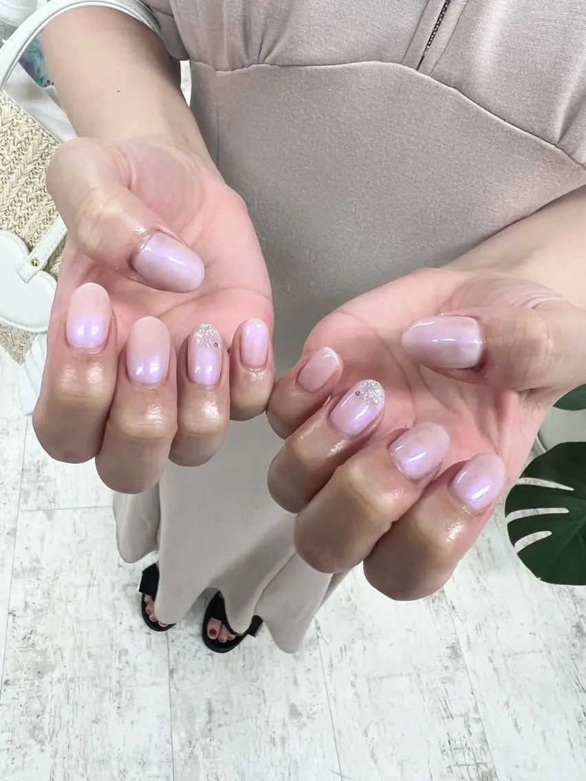 ネイル オーロラネイル 吉田 里菜のネイルデザイン