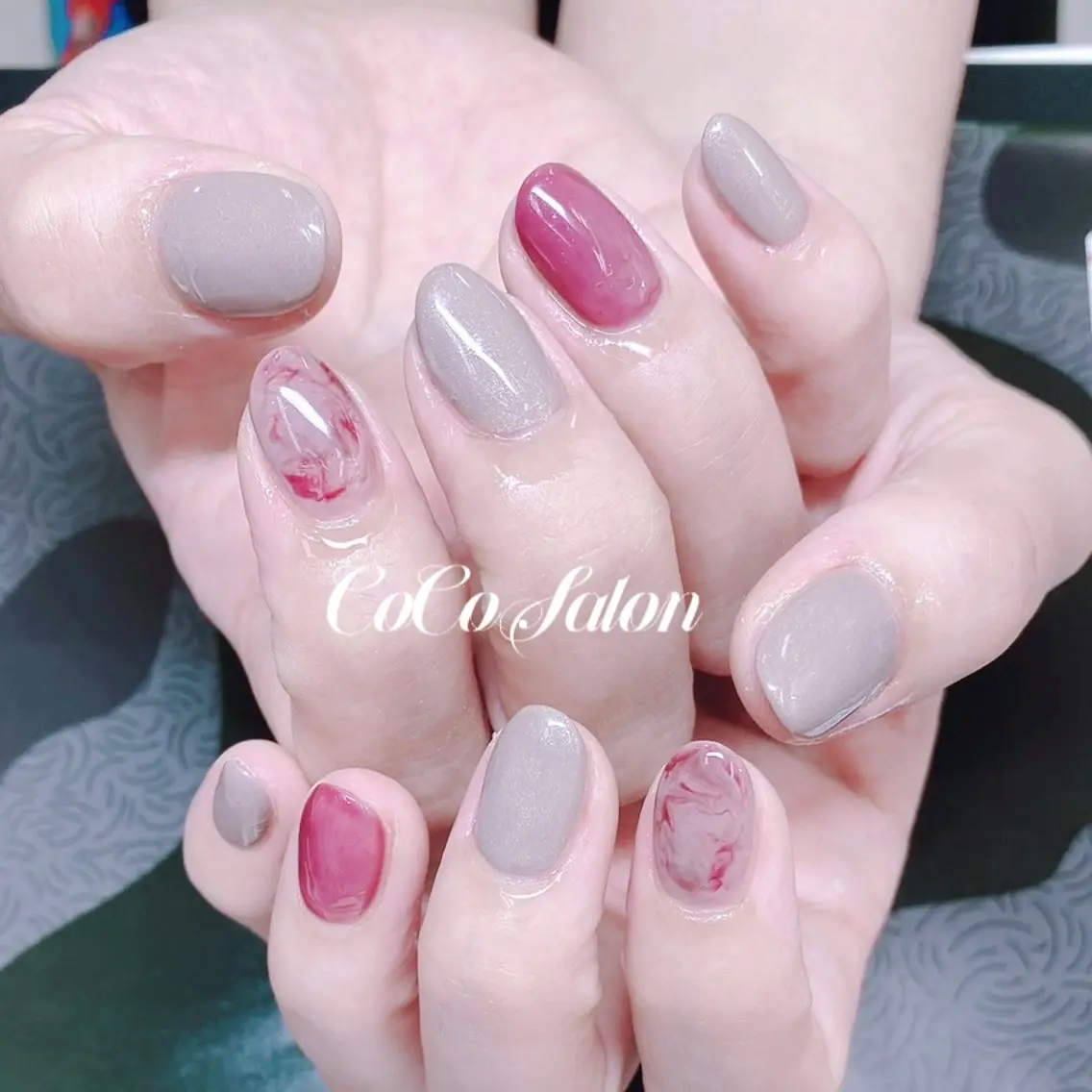 ネイル ボルドー 長さ出し ジェルネイル ニュアンスネイル ワンカラーネイル CoCoSalon ネイル/まつ毛予約のネイルデザイン