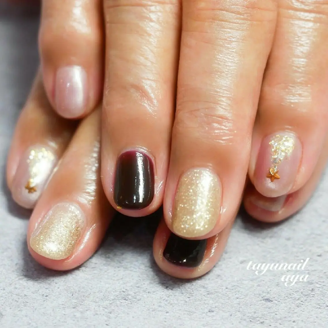 ネイル ブルー ジェルネイル キラキラネイル パラジェル 冬ネイル ネイルサロン 【たゆnail】のネイルデザイン