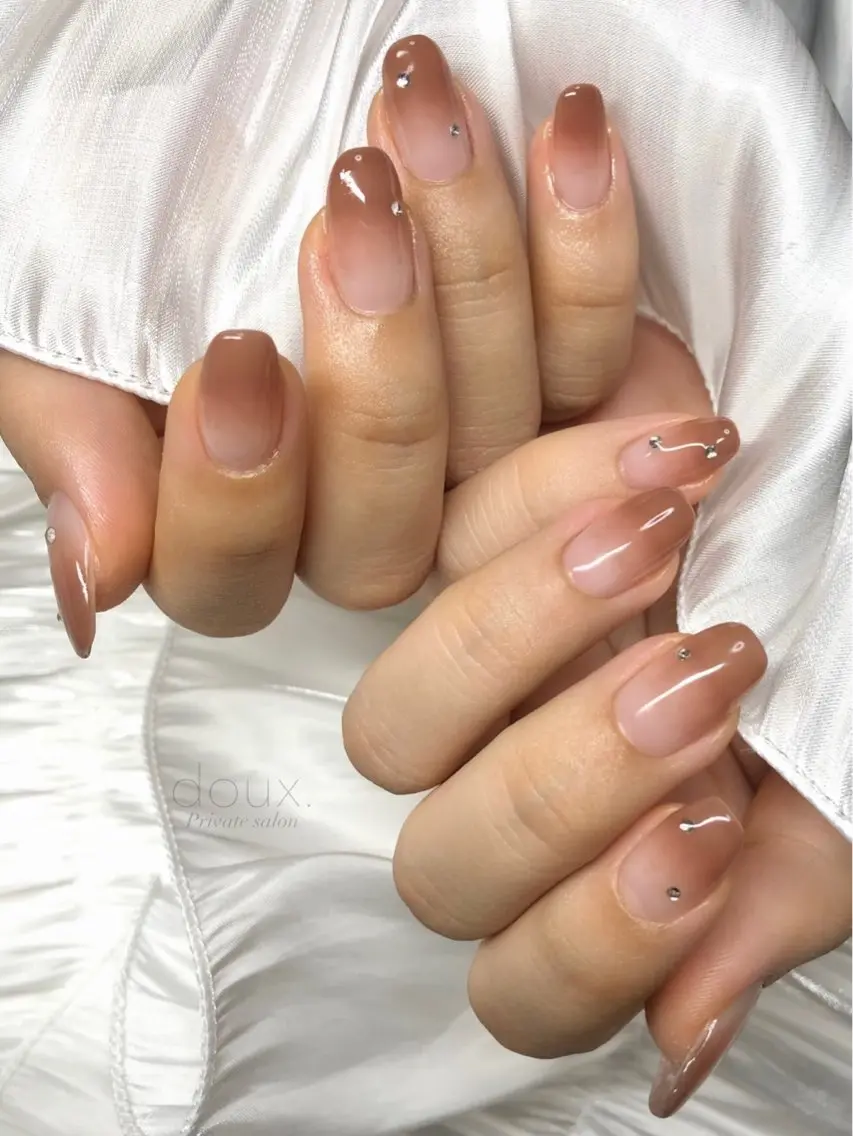 ネイル グラデーション 韓国ネイル ニュアンスネイル ワンカラーネイル ピンク doux. nailのネイルデザイン