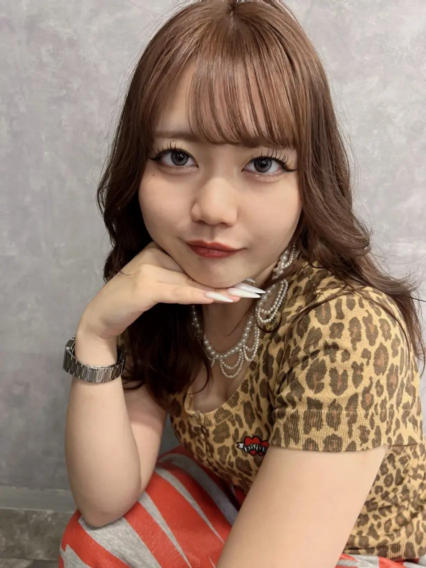 セミロング カラー 黒髪 ブリーチ 透明感カラー 顔周りカット レイヤーカット ヘアカラー 透明感/レイヤー 🇰🇷tomonaのヘアスタイル