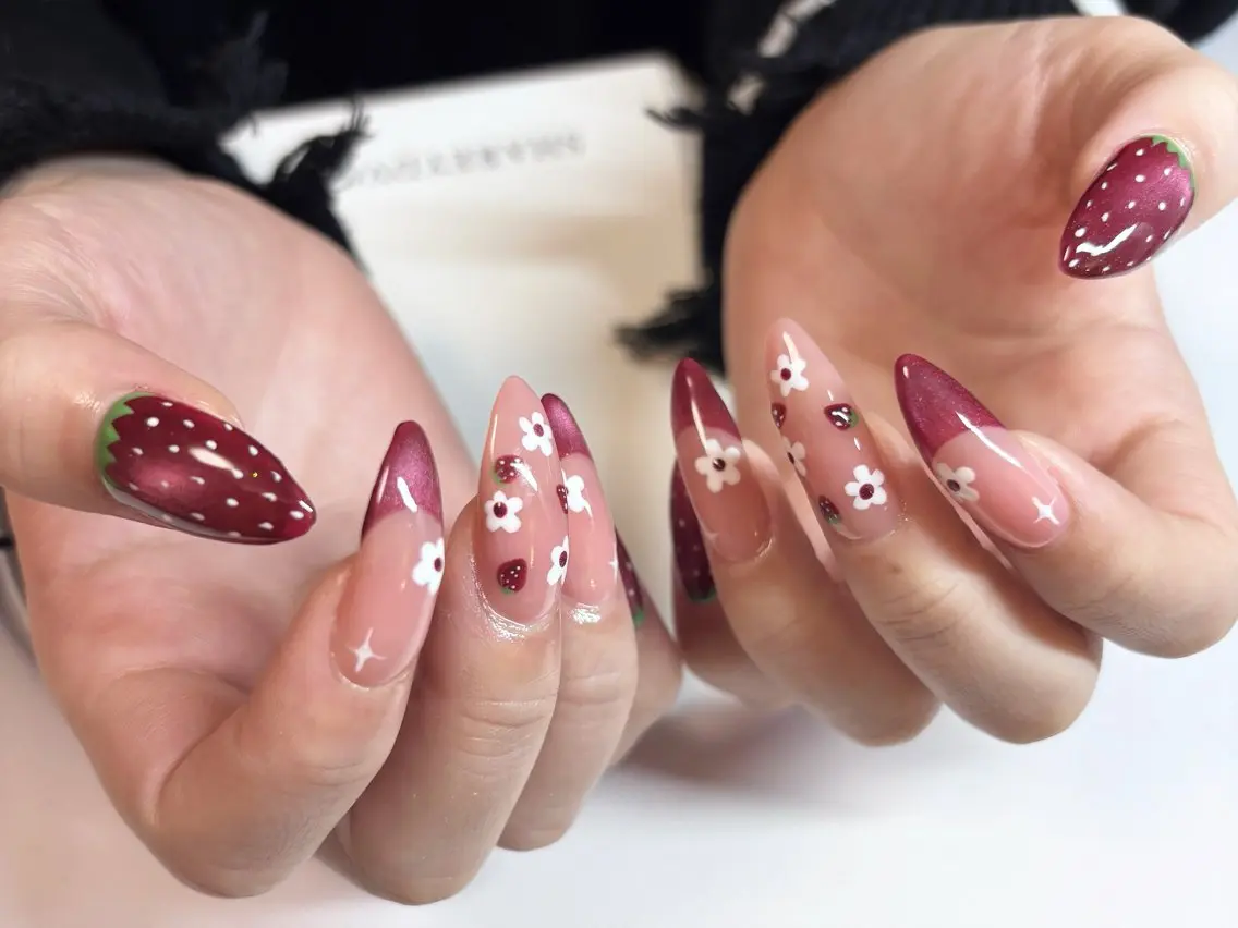 ネイル moi nail ˙⋆.˚のネイルデザイン