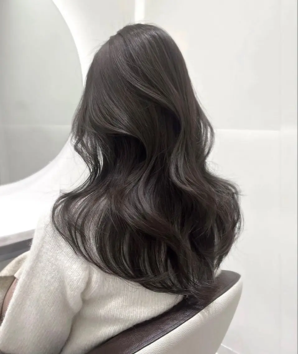 カラー 透明感カラー 藤井 清香のヘアスタイル