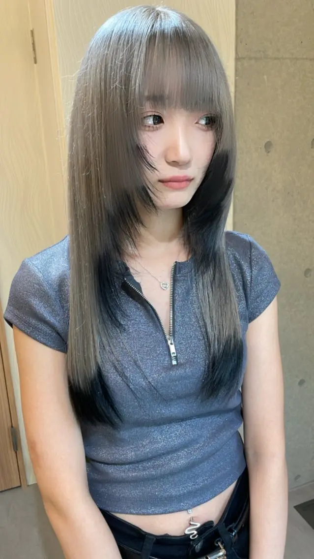 ロング カラー ブリーチ デザインカラー ハイトーンカラー レイヤーカット ヘアカラー トリートメント 羽田翔大/ブリーチ/ レイヤー/店長のヘアスタイル