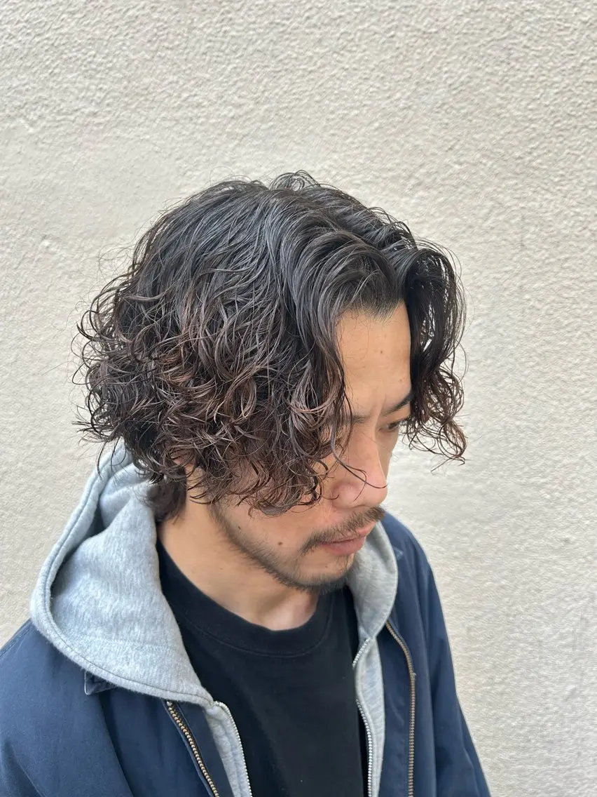 パーマ メンズ カット パーマ アユム副店長褒められ 艶髪プロデュース✨のヘアスタイル