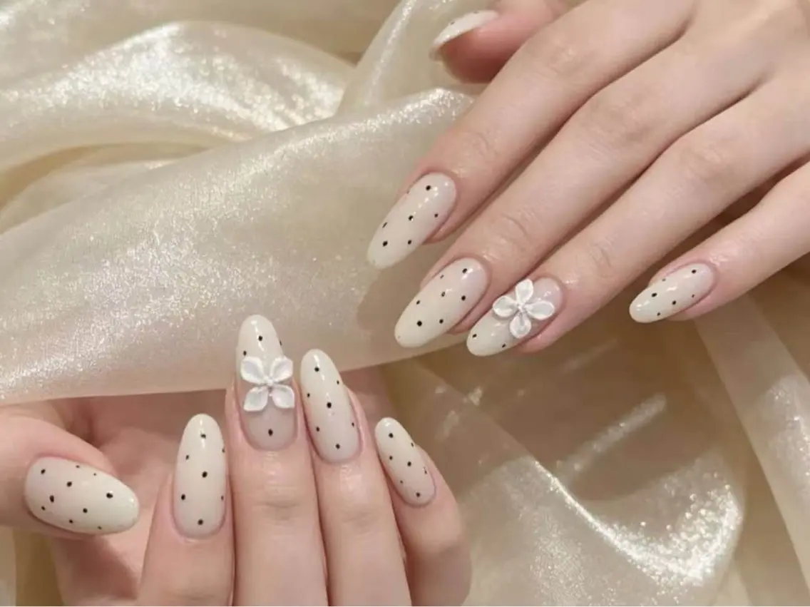 ネイル Lena Sakai nailのネイルデザイン