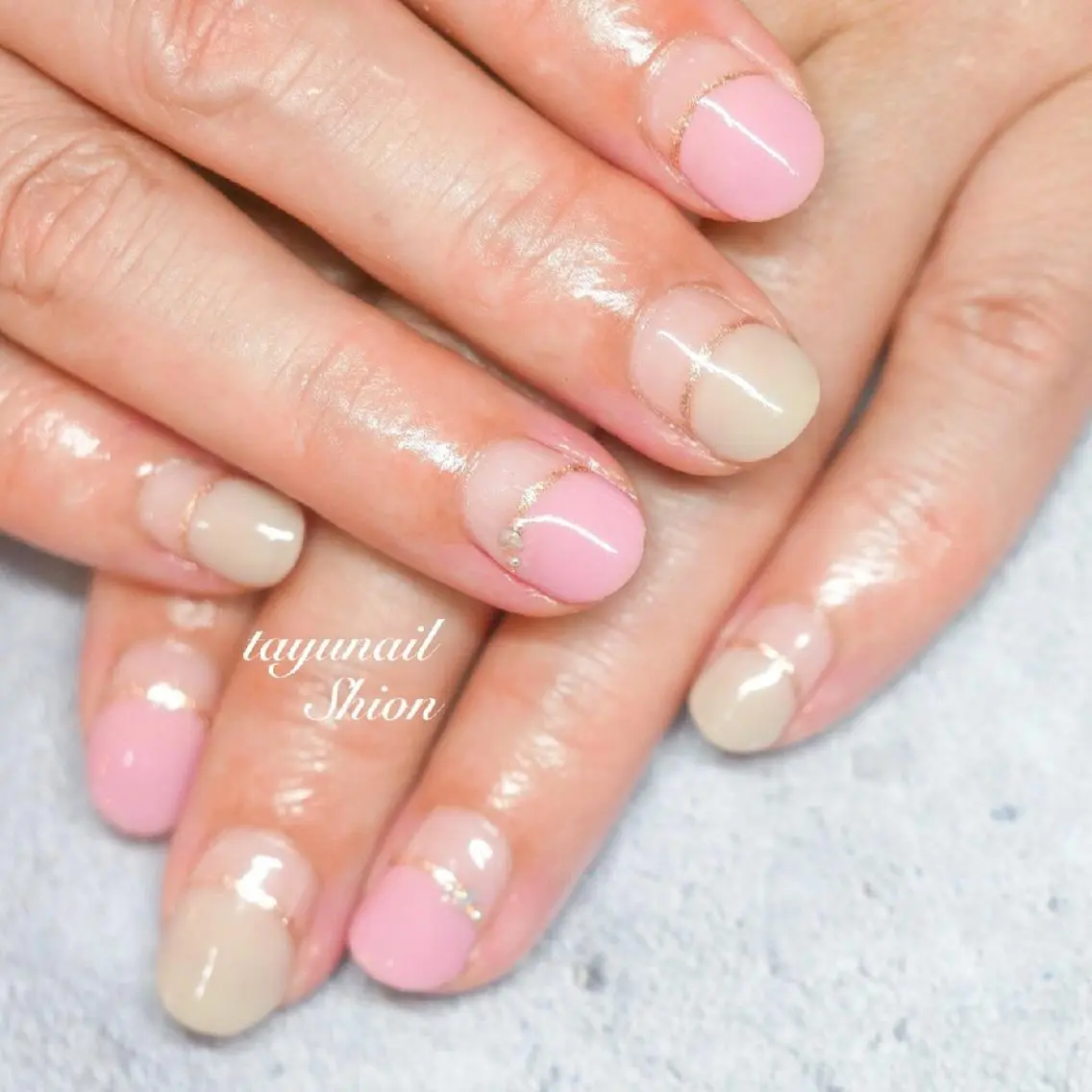 ネイル ブルー フレンチネイル ジェルネイル ゴールド パラジェル ネイルサロン 【たゆnail】のネイルデザイン