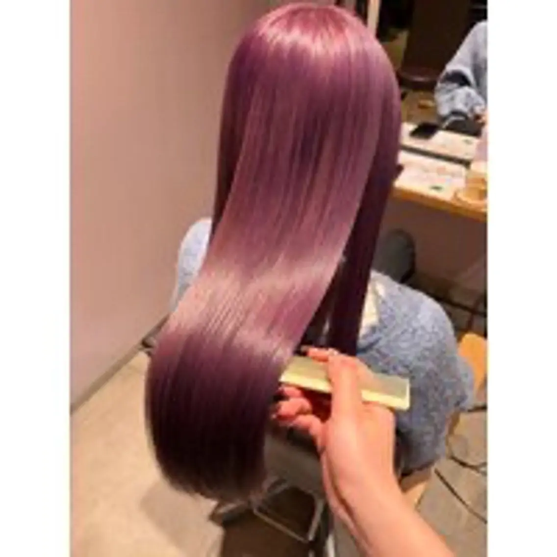 ロング カラー ヘアカラー ブリーチ・カットモデ ル募集中🫧高口小春のヘアスタイル