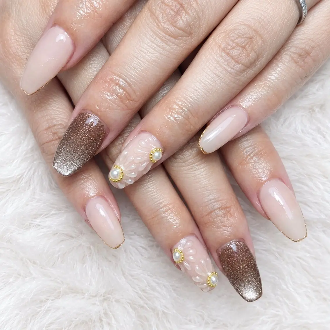 ネイル シンプルネイル ハンドネイル WB,nail 🤍 KOKORO のネイルデザイン