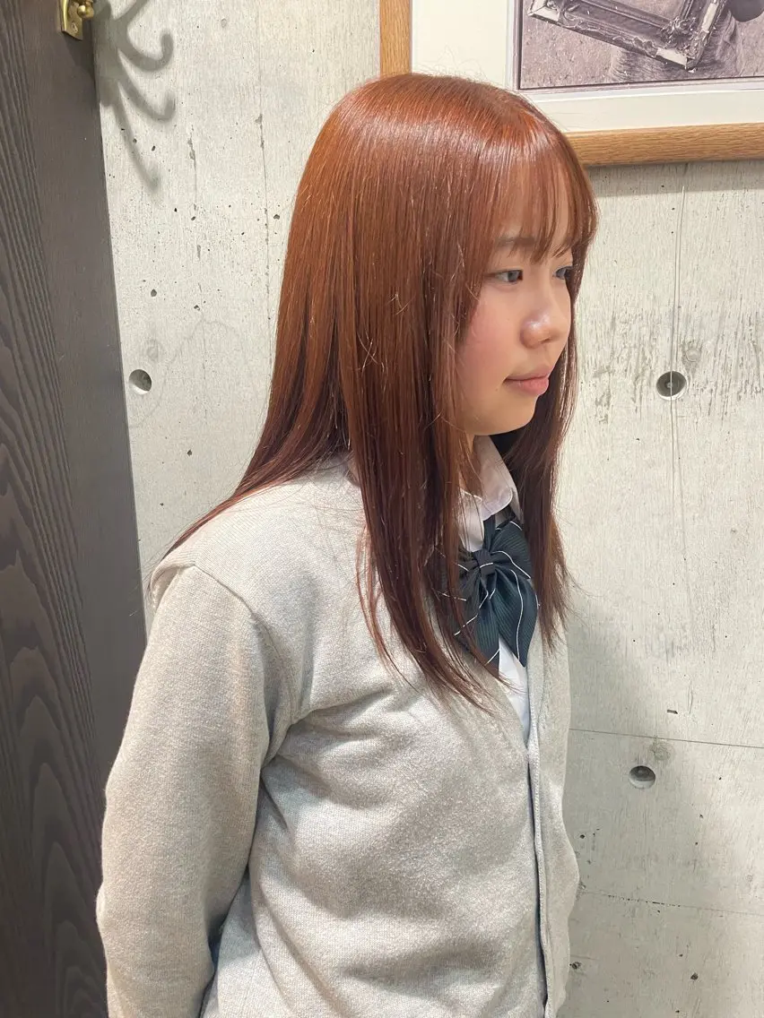 セミロング カラー 黒髪 ブリーチ ブリーチなしカラー オレンジ ヘアカラー 透明感カラー/パーマ hitomiのヘアスタイル