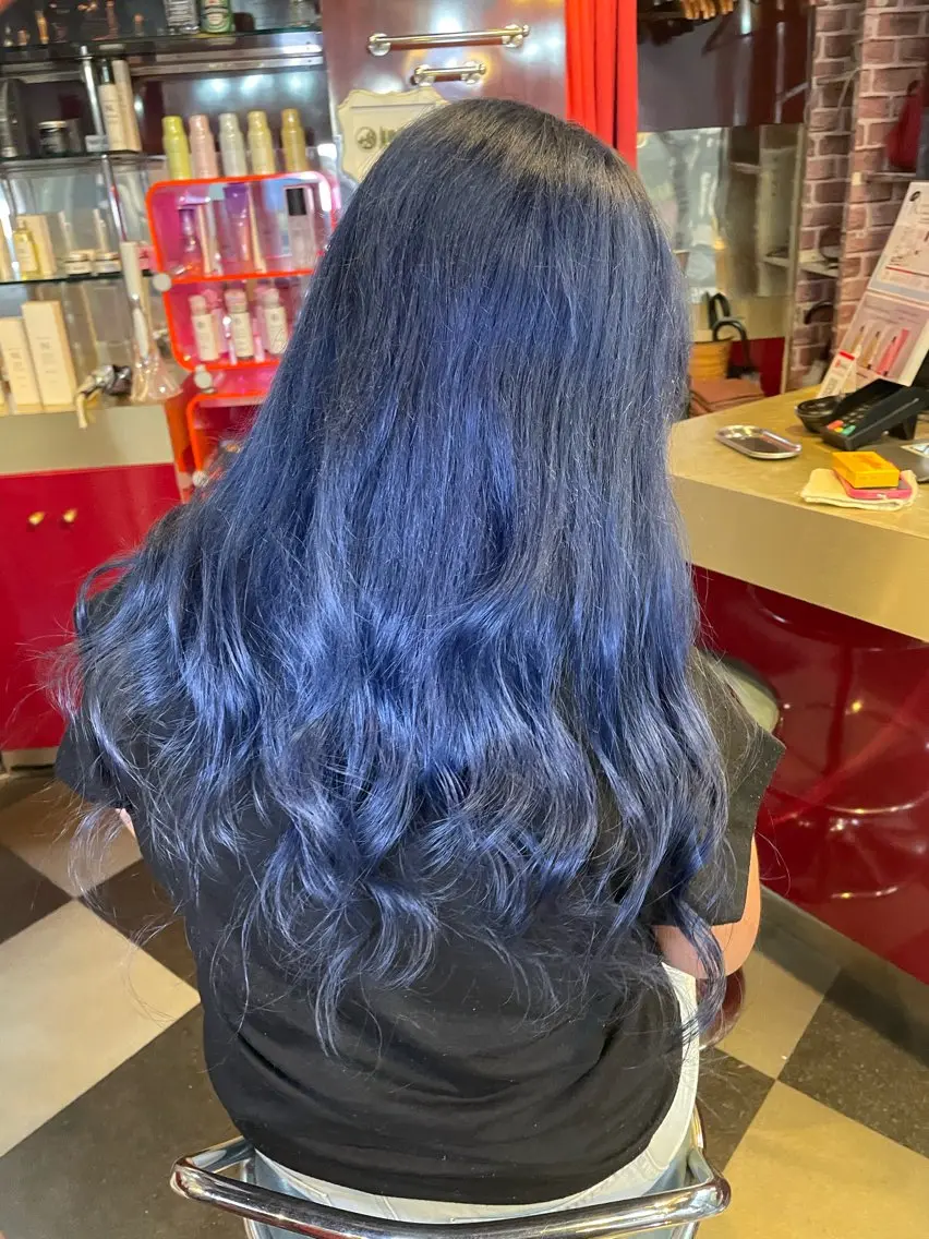 セミロング カラー ブルーカラー ダブルカラー トリートメント 👑派手髪/カット 👑ANRYのヘアスタイル