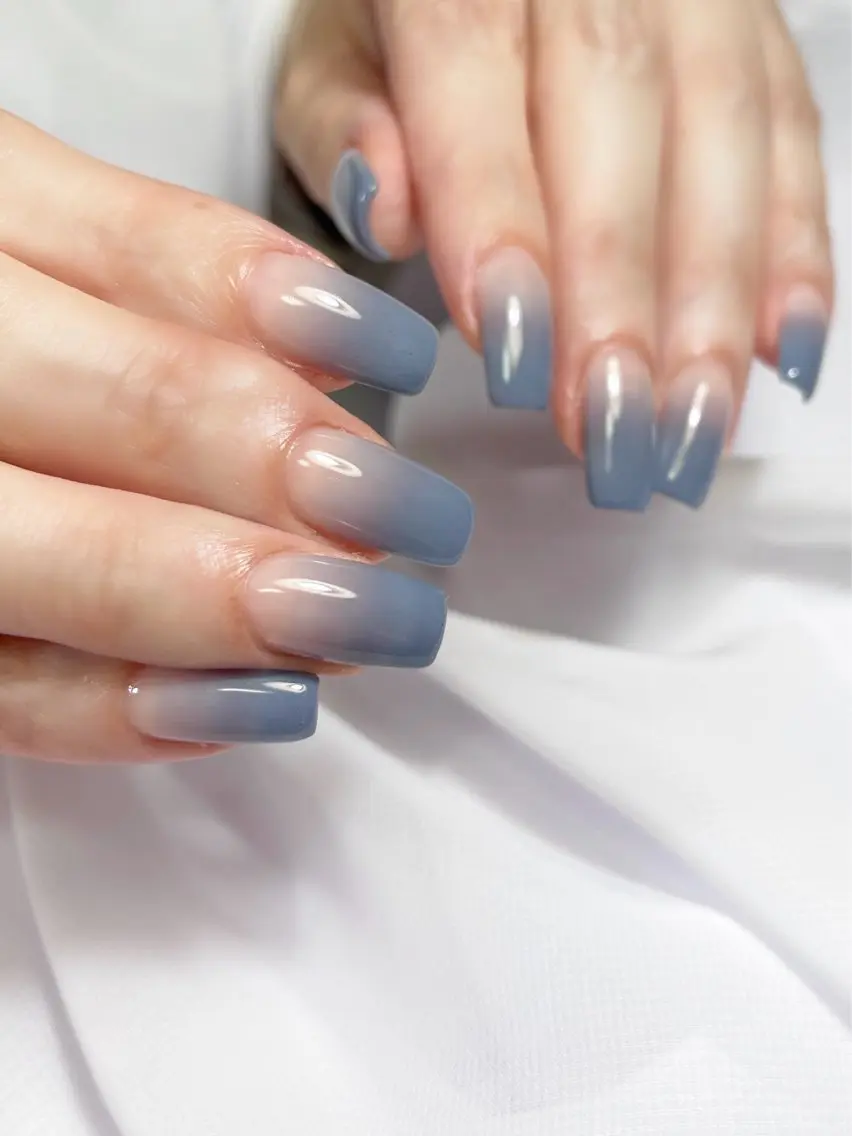 ネイル ブルー グラデーション ハンドネイル nails by Mouのネイルデザイン