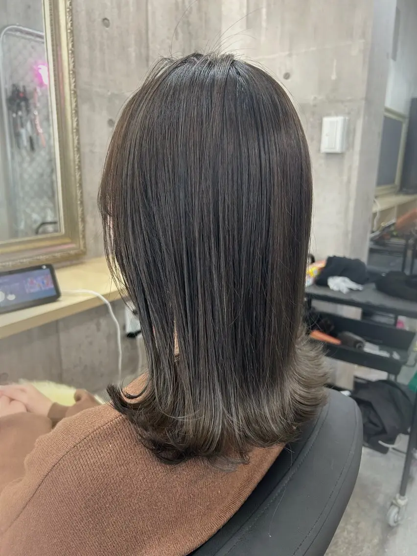 セミロング カット ヘアカラー トリートメント sunny side 大名　りょう👸🏼のヘアスタイル